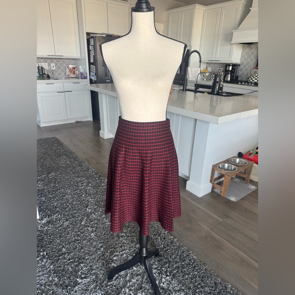 Retro Red & Black Jacquard Knit A-Line Skirt | XS–S Stretch